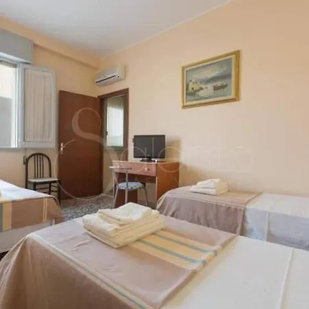 Bed & Breakfast Tana degli Elfi Parabita