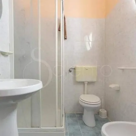 Tana degli Elfi Bed & Breakfast *